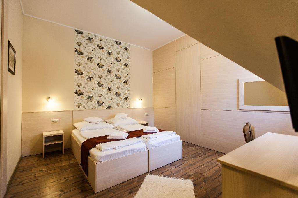 シオーフォク Piroska Csarda Es Panzio Bed & Breakfast エクステリア 写真