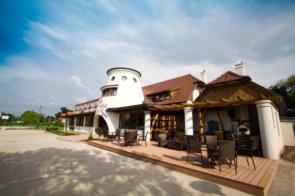 シオーフォク Piroska Csarda Es Panzio Bed & Breakfast エクステリア 写真